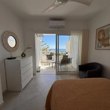 Alessandra 2 Sea View Apartment *
